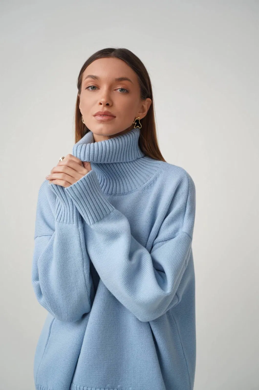 Women&prime;s Sweater Baggy Classic Solid Color Turtleneck